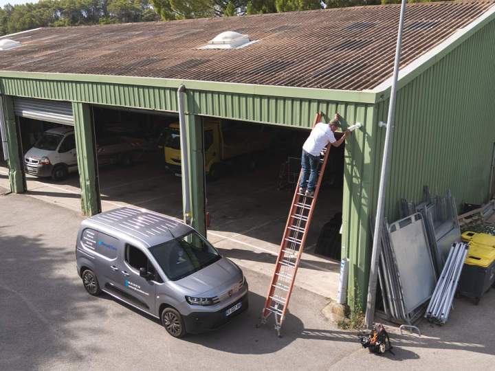 Pose caméra de surveillance Le Var